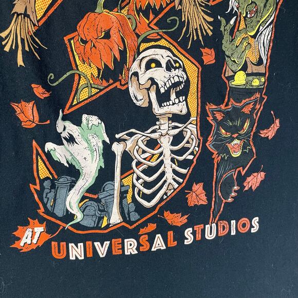 Universal Studios Halloween Horror Nights 2022 T-Shirt Mens M Skeleton Graphic - Picture 5 of 8